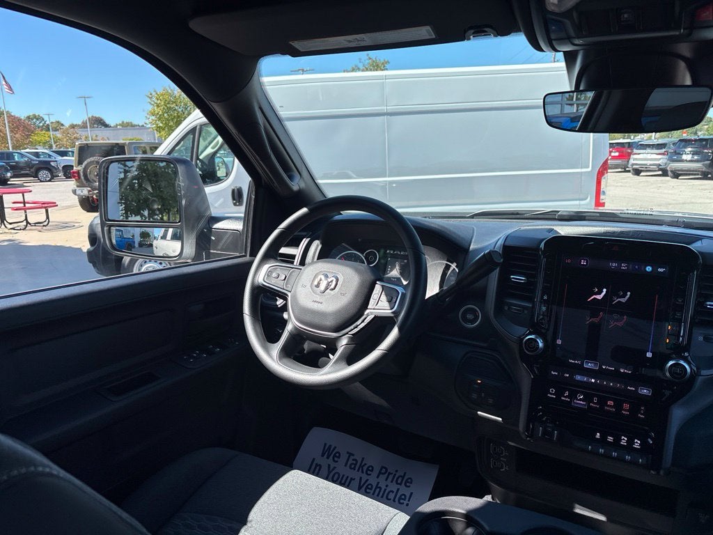 2027 RAM Ram 3500 RAM 3500 TRADESMAN CREW CAB 4X4 6'4' BOX