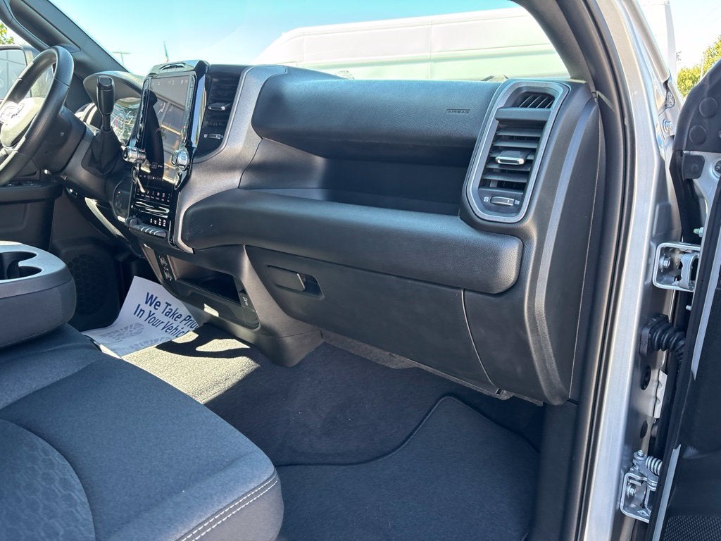 2027 RAM Ram 3500 RAM 3500 TRADESMAN CREW CAB 4X4 6'4' BOX