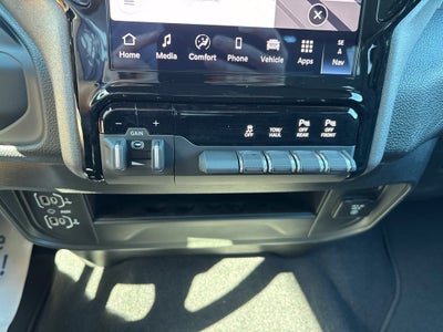 2027 RAM Ram 3500 RAM 3500 TRADESMAN CREW CAB 4X4 6'4' BOX
