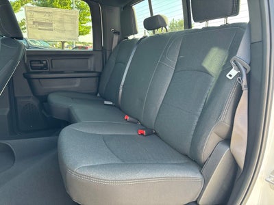 2027 RAM Ram 3500 RAM 3500 TRADESMAN CREW CAB 4X4 6'4' BOX