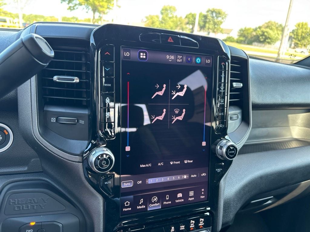2027 RAM Ram 3500 RAM 3500 TRADESMAN CREW CAB 4X4 6'4' BOX