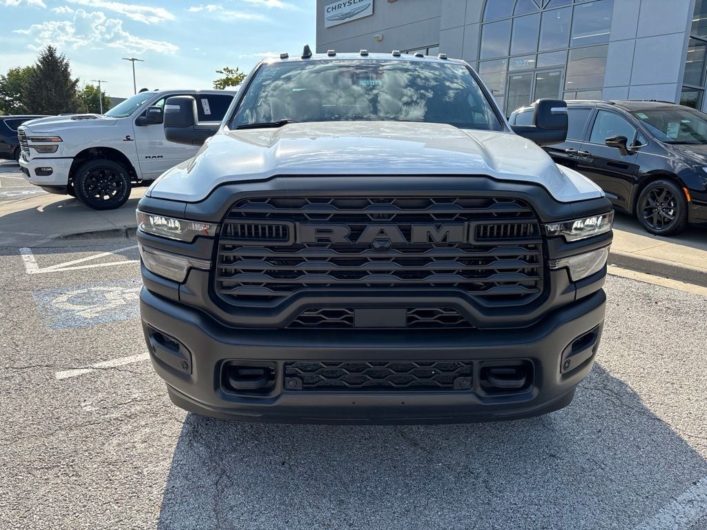 2027 RAM Ram 3500 RAM 3500 TRADESMAN CREW CAB 4X4 6'4' BOX
