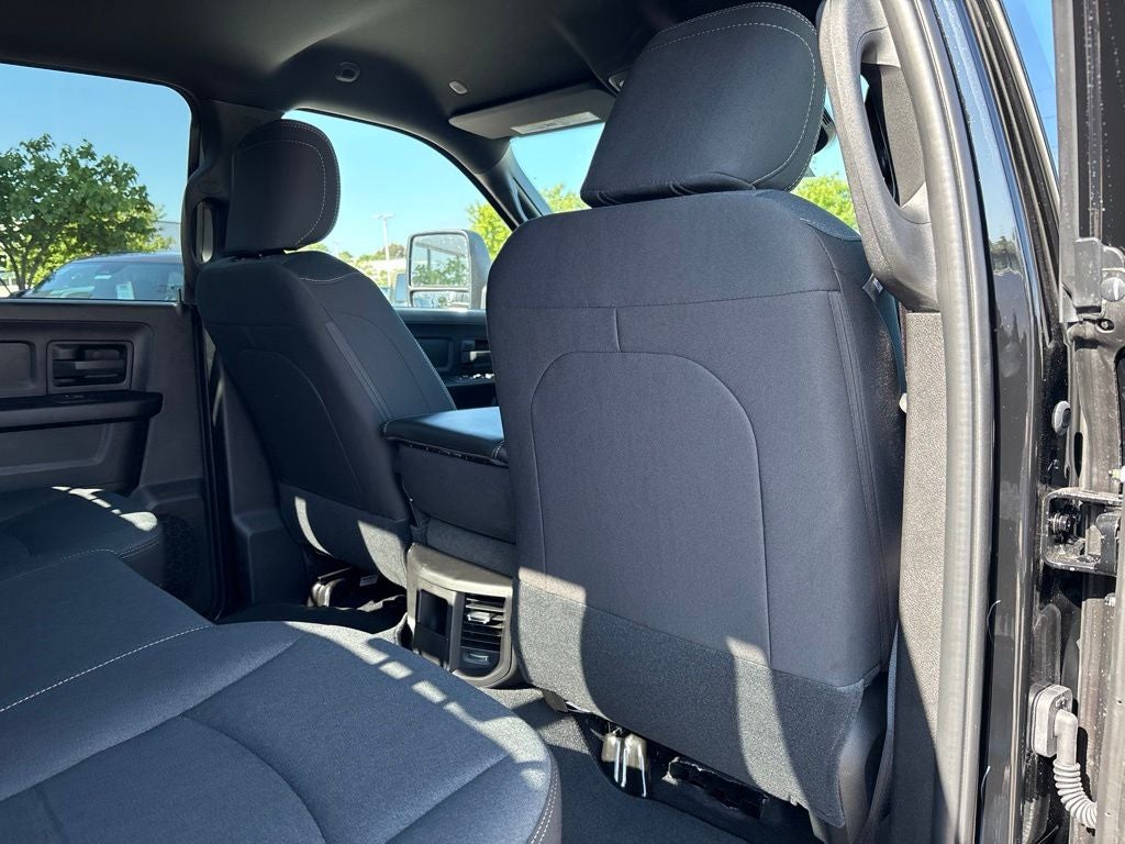 2027 RAM Ram 3500 RAM 3500 TRADESMAN CREW CAB 4X4 6'4' BOX
