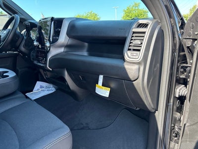 2027 RAM Ram 3500 RAM 3500 TRADESMAN CREW CAB 4X4 6'4' BOX