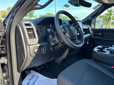 2027 RAM Ram 3500 RAM 3500 TRADESMAN CREW CAB 4X4 6'4' BOX