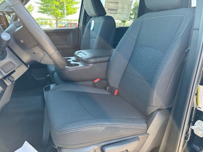2027 RAM Ram 3500 RAM 3500 TRADESMAN CREW CAB 4X4 6'4' BOX