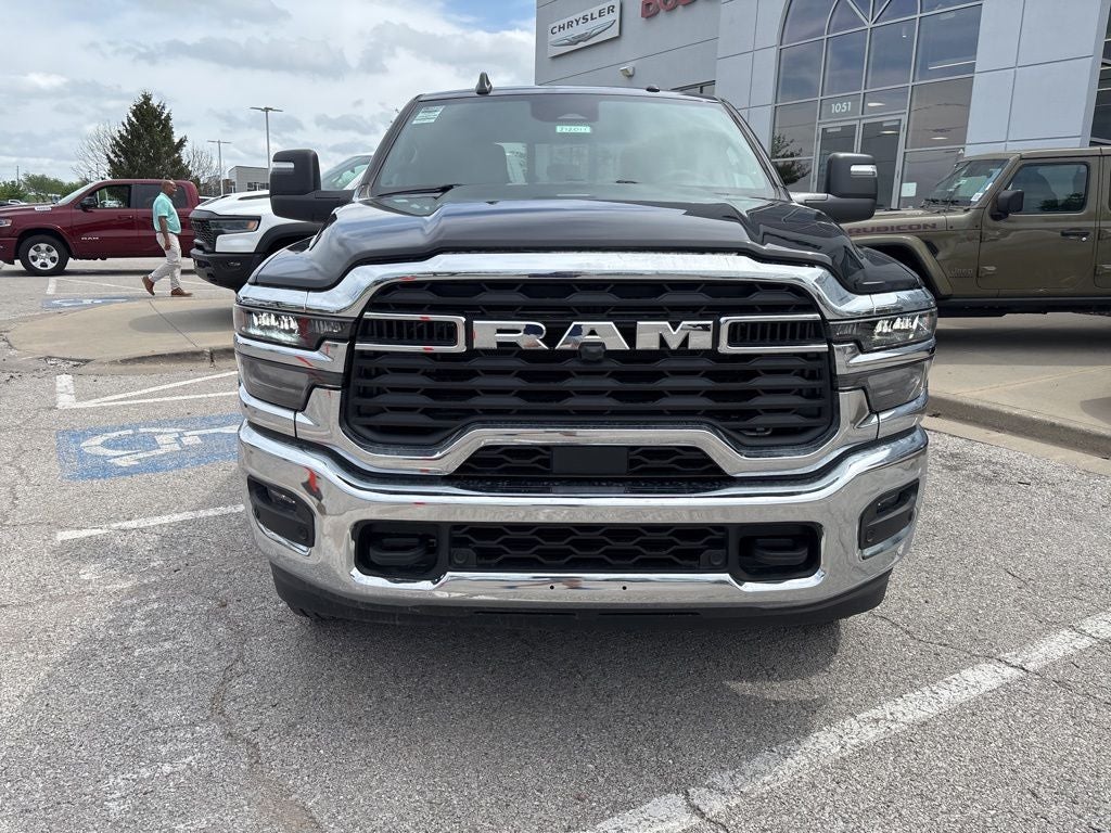 2026 RAM Ram 3500 RAM 3500 TRADESMAN CREW CAB 4X4 6'4' BOX