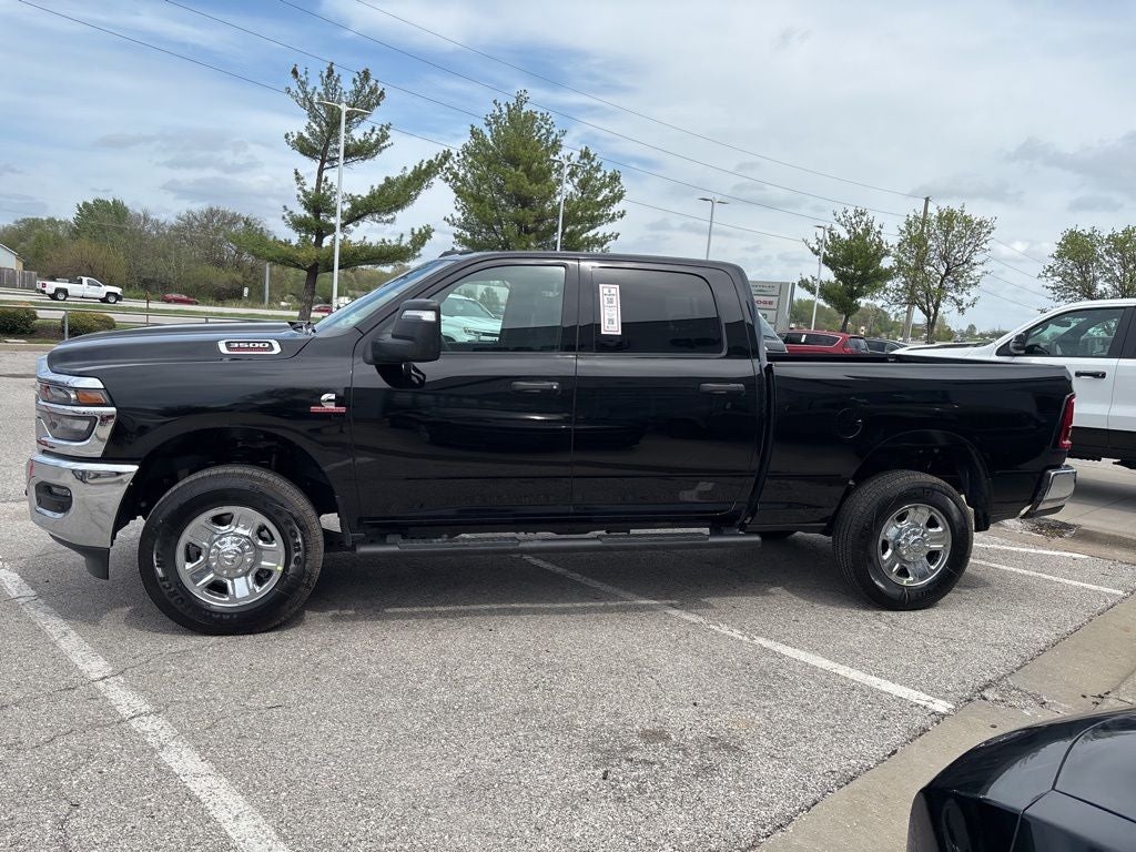 2026 RAM Ram 3500 RAM 3500 TRADESMAN CREW CAB 4X4 6'4' BOX