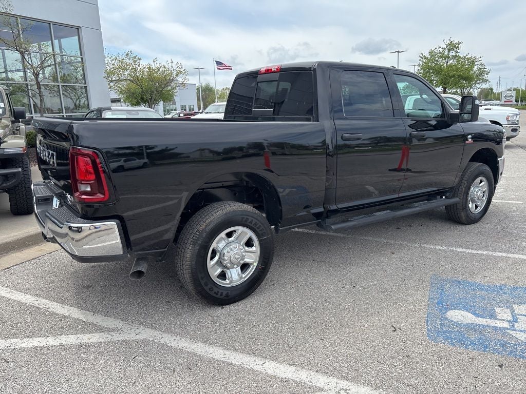 2026 RAM Ram 3500 RAM 3500 TRADESMAN CREW CAB 4X4 6'4' BOX