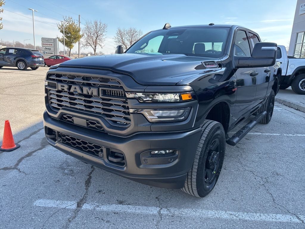 2026 RAM Ram 3500 RAM 3500 TRADESMAN CREW CAB 4X4 6'4' BOX