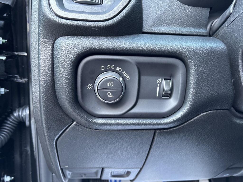 2026 RAM Ram 3500 RAM 3500 TRADESMAN CREW CAB 4X4 6'4' BOX