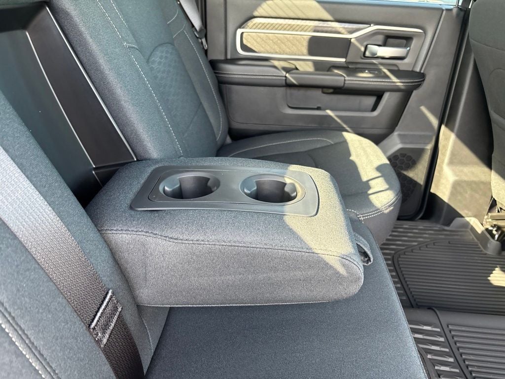 2026 RAM Ram 3500 RAM 3500 BIG HORN CREW CAB 4X4 6'4' BOX