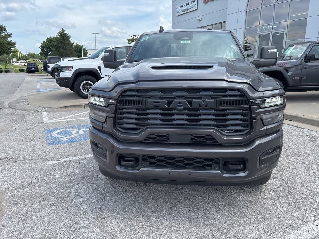 2026 RAM Ram 2500 RAM 2500 BLACK EXPRESS CREW CAB 4X4 6'4' BOX