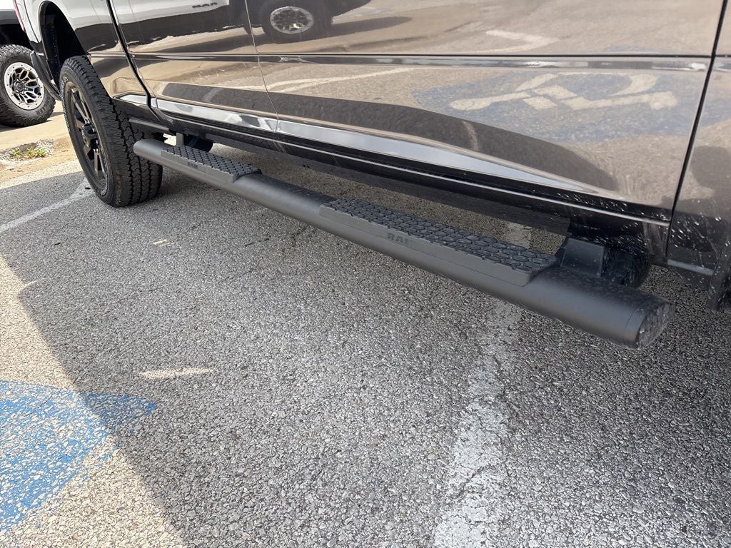 2026 RAM Ram 2500 RAM 2500 BLACK EXPRESS CREW CAB 4X4 6'4' BOX