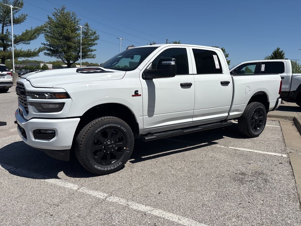 2026 RAM Ram 2500 RAM 2500 BLACK EXPRESS CREW CAB 4X4 6'4' BOX
