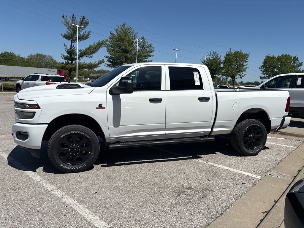 2026 RAM Ram 2500 RAM 2500 BLACK EXPRESS CREW CAB 4X4 6'4' BOX