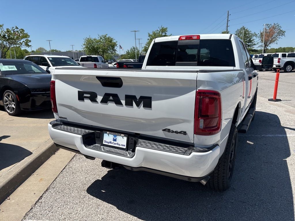 2026 RAM Ram 2500 RAM 2500 BLACK EXPRESS CREW CAB 4X4 6'4' BOX