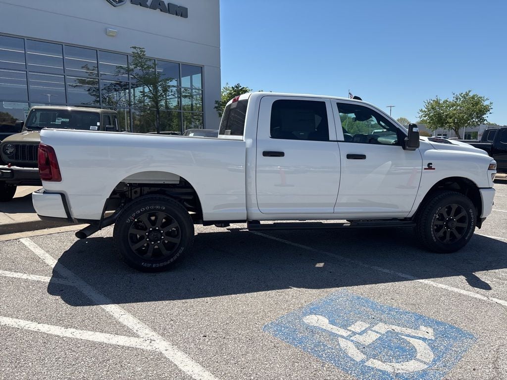 2026 RAM Ram 2500 RAM 2500 BLACK EXPRESS CREW CAB 4X4 6'4' BOX