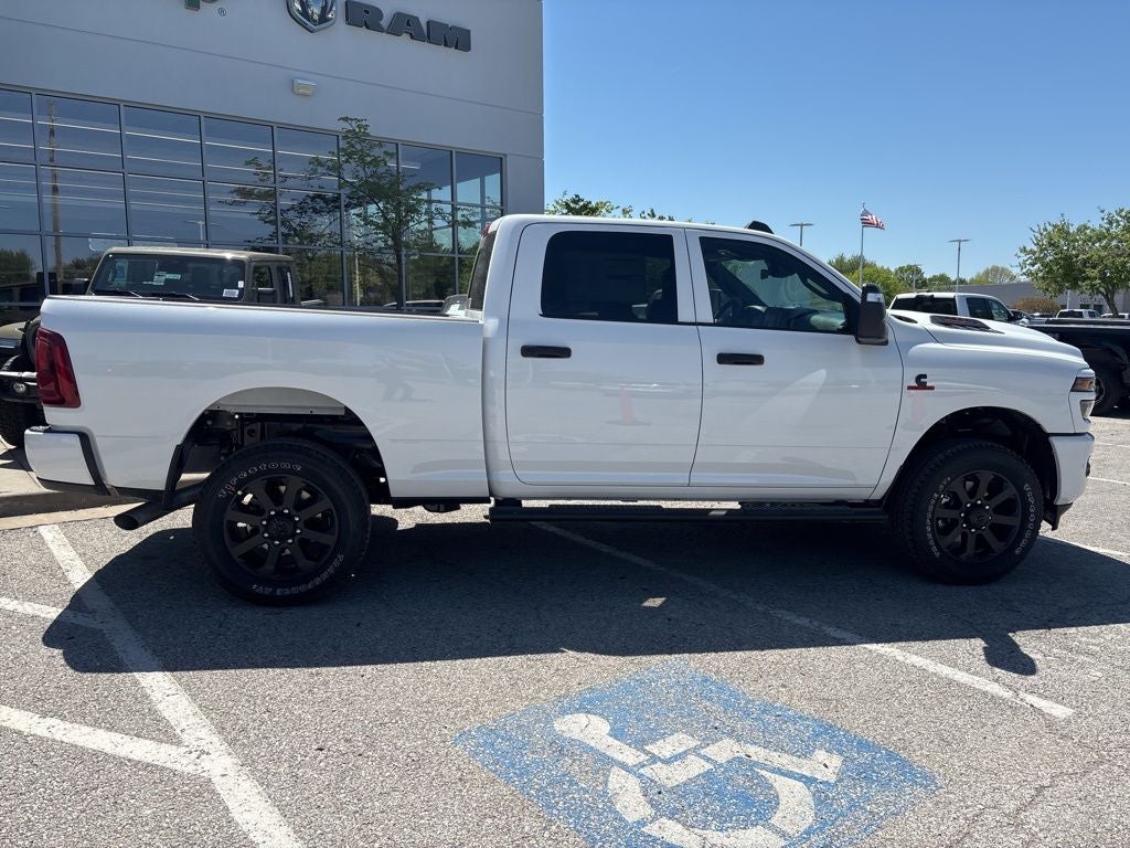 2026 RAM Ram 2500 RAM 2500 BLACK EXPRESS CREW CAB 4X4 6'4' BOX