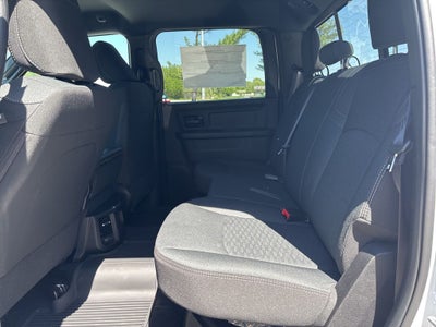 2026 RAM Ram 2500 RAM 2500 BLACK EXPRESS CREW CAB 4X4 6'4' BOX