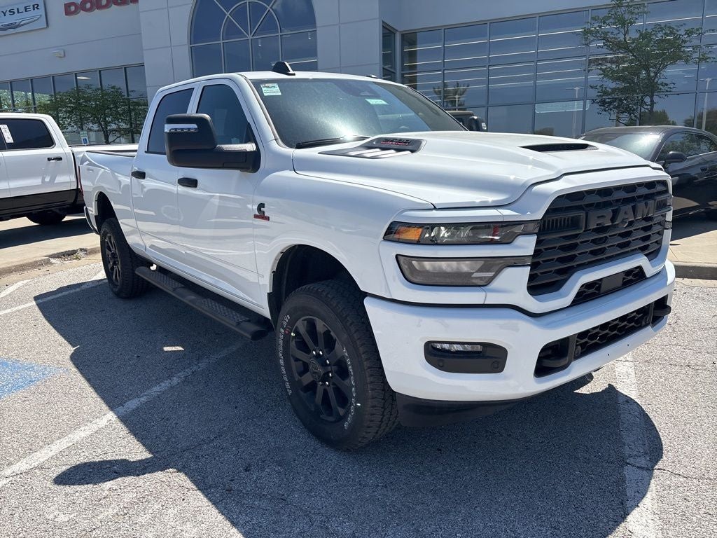 2026 RAM Ram 2500 RAM 2500 BLACK EXPRESS CREW CAB 4X4 6'4' BOX