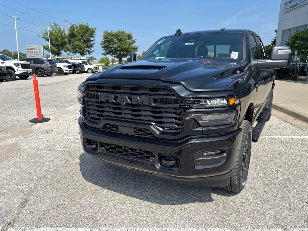 2026 RAM Ram 2500 RAM 2500 BLACK EXPRESS CREW CAB 4X4 6'4' BOX