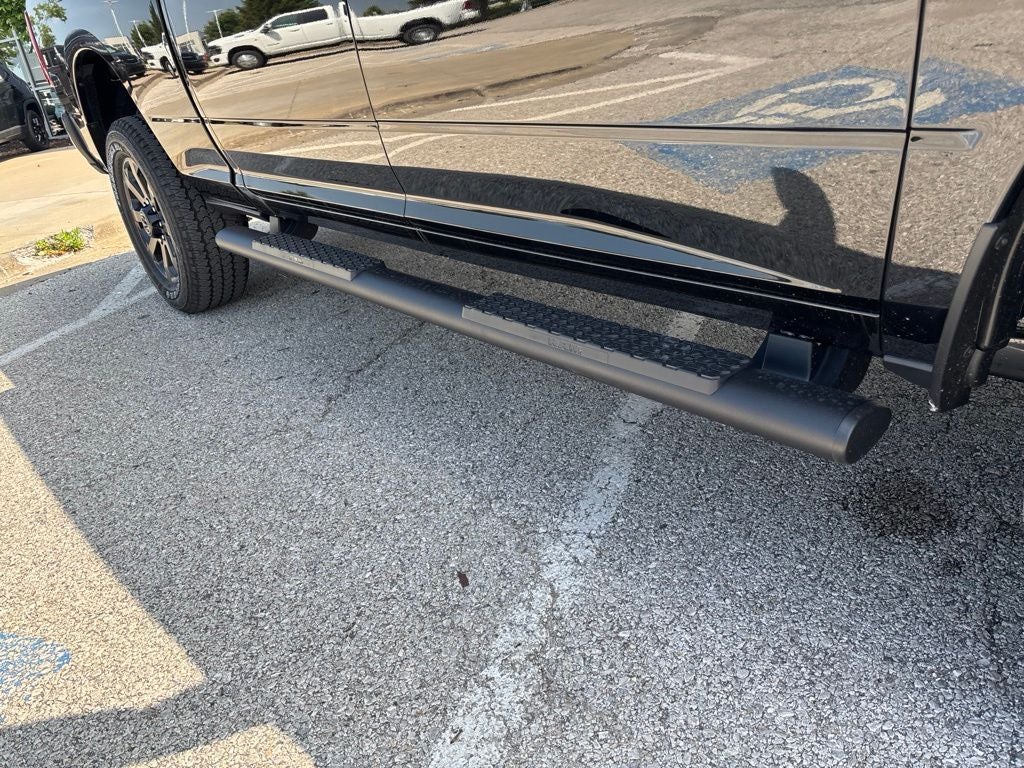 2026 RAM Ram 2500 RAM 2500 BLACK EXPRESS CREW CAB 4X4 6'4' BOX