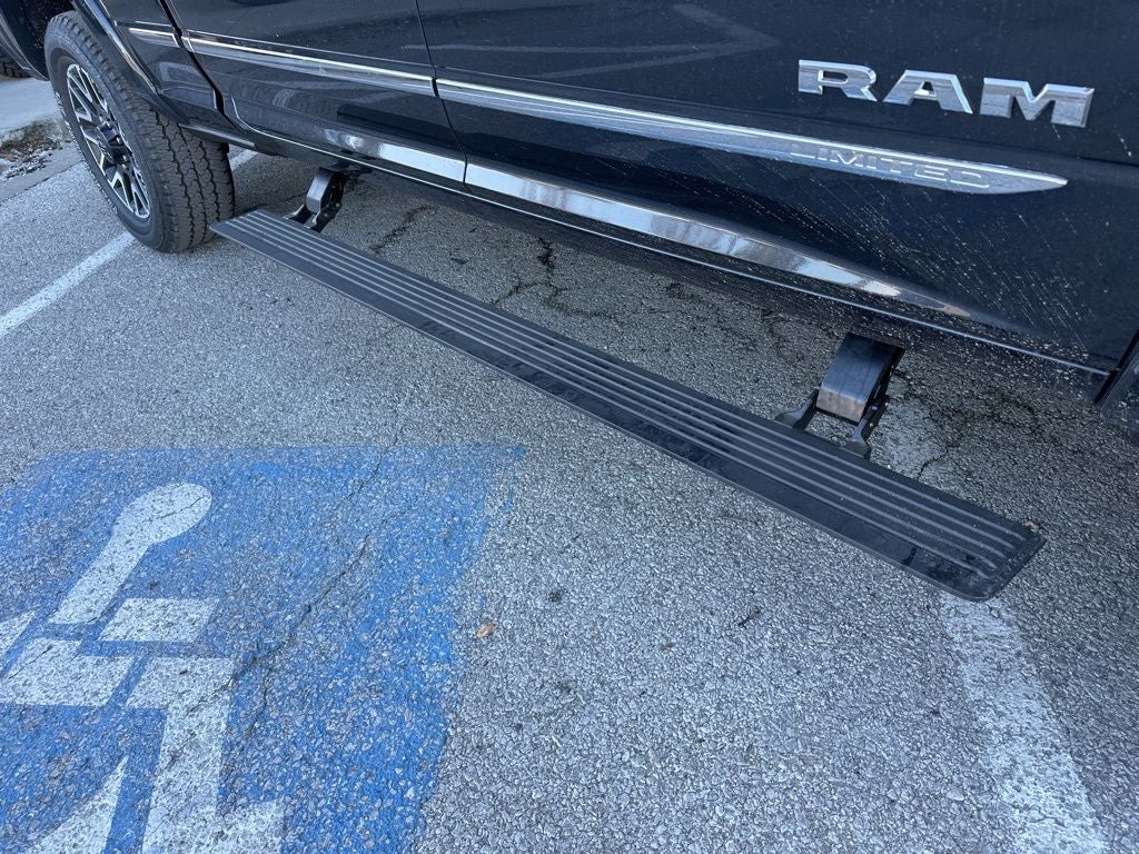 2026 RAM Ram 2500 RAM 2500 LIMITED CREW CAB 4X4 6'4' BOX