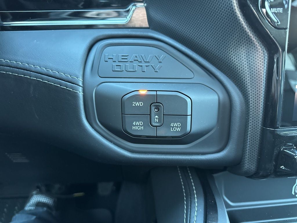 2026 RAM Ram 2500 RAM 2500 LIMITED CREW CAB 4X4 6'4' BOX