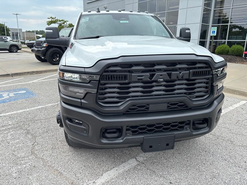 2026 RAM Ram 3500 RAM 3500 TRADESMAN CREW CAB 4X4 8' BOX