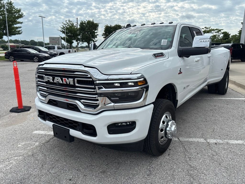 2026 RAM Ram 3500 RAM 3500 LARAMIE CREW CAB 4X4 8' BOX