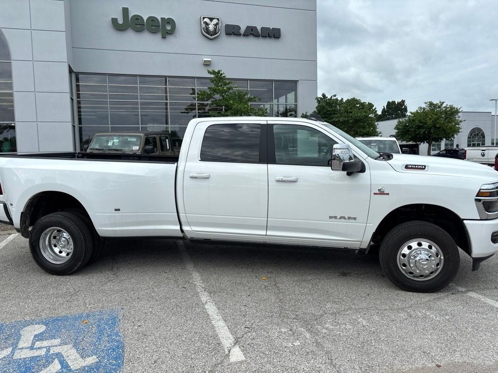 2026 RAM Ram 3500 RAM 3500 LARAMIE CREW CAB 4X4 8' BOX