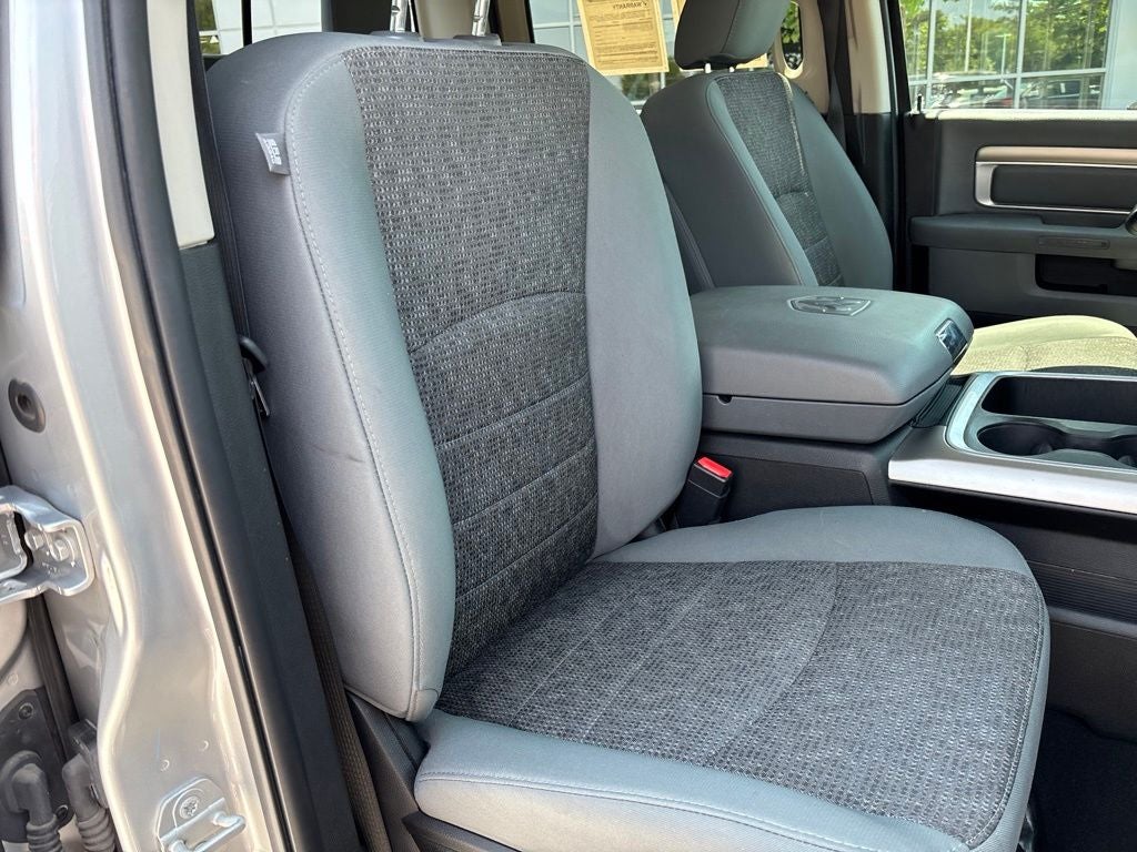 2018 RAM 1500 Big Horn Crew Cab 4x4 5'7' Box