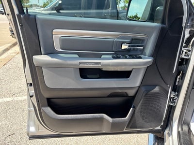 2018 RAM 1500 Big Horn Crew Cab 4x4 5'7' Box