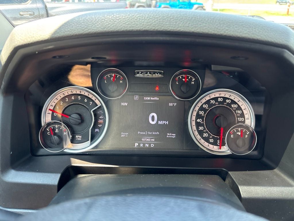 2018 RAM 1500 Big Horn Crew Cab 4x4 5'7' Box