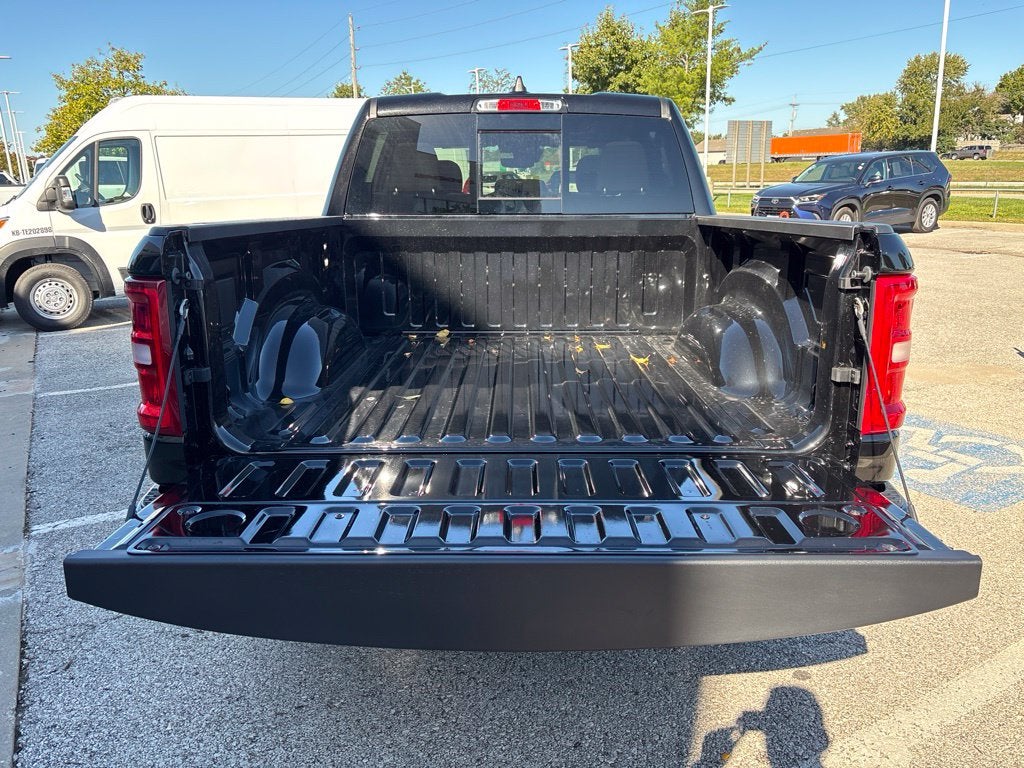 2027 RAM Ram 1500 RAM 1500 BIG HORN CREW CAB 4X4 5'7' BOX