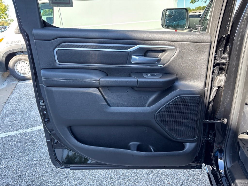 2027 RAM Ram 1500 RAM 1500 BIG HORN CREW CAB 4X4 5'7' BOX