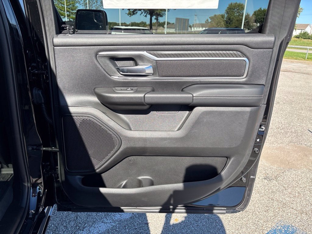 2027 RAM Ram 1500 RAM 1500 BIG HORN CREW CAB 4X4 5'7' BOX