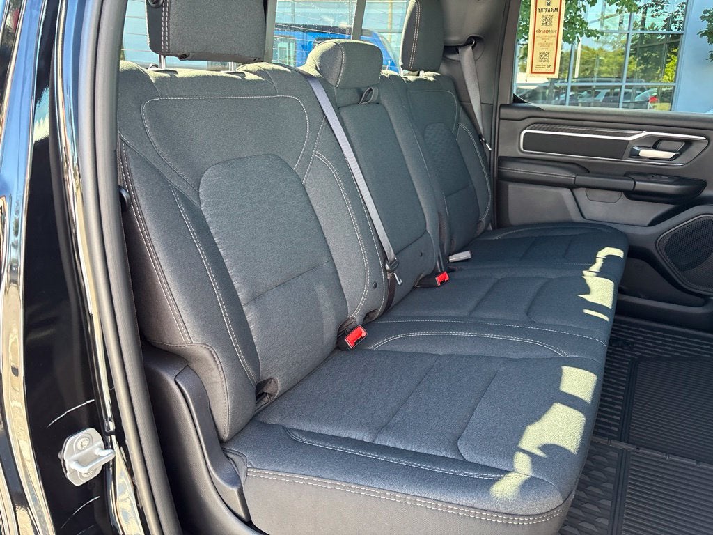 2027 RAM Ram 1500 RAM 1500 BIG HORN CREW CAB 4X4 5'7' BOX