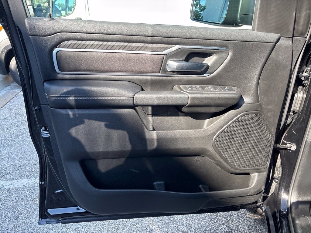 2027 RAM Ram 1500 RAM 1500 BIG HORN CREW CAB 4X4 5'7' BOX