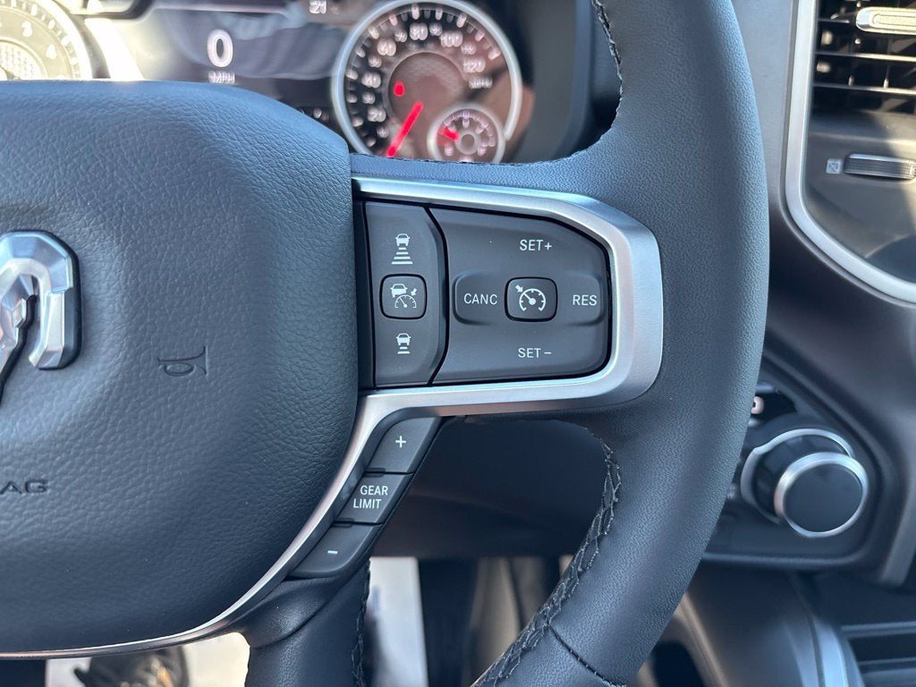 2027 RAM Ram 1500 RAM 1500 BIG HORN CREW CAB 4X4 5'7' BOX