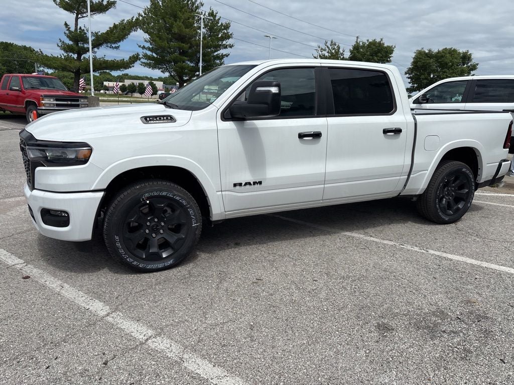 2026 RAM Ram 1500 RAM 1500 LONE STAR CREW CAB 4X4 5'7' BOX