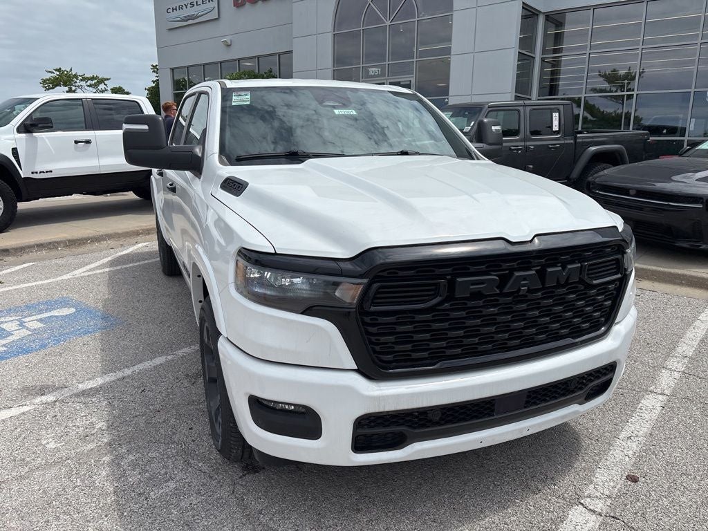 2026 RAM Ram 1500 RAM 1500 LONE STAR CREW CAB 4X4 5'7' BOX