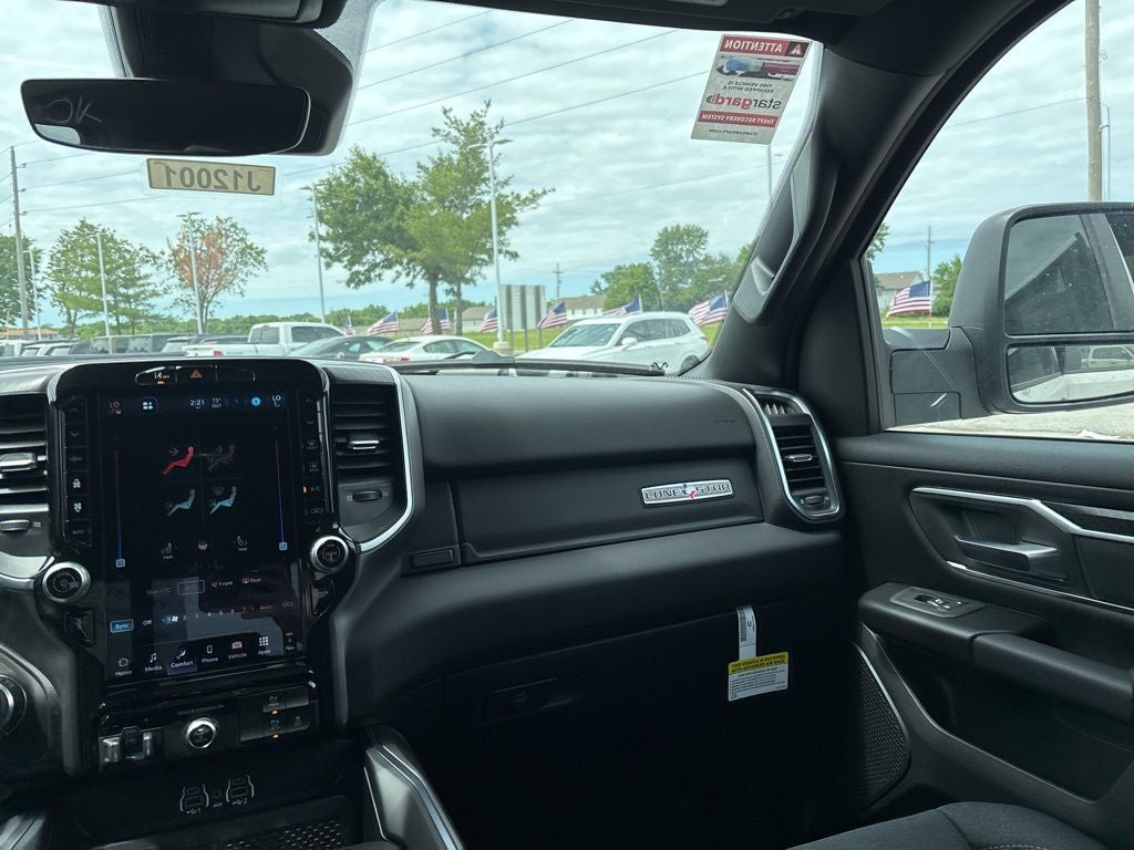 2026 RAM Ram 1500 RAM 1500 LONE STAR CREW CAB 4X4 5'7' BOX