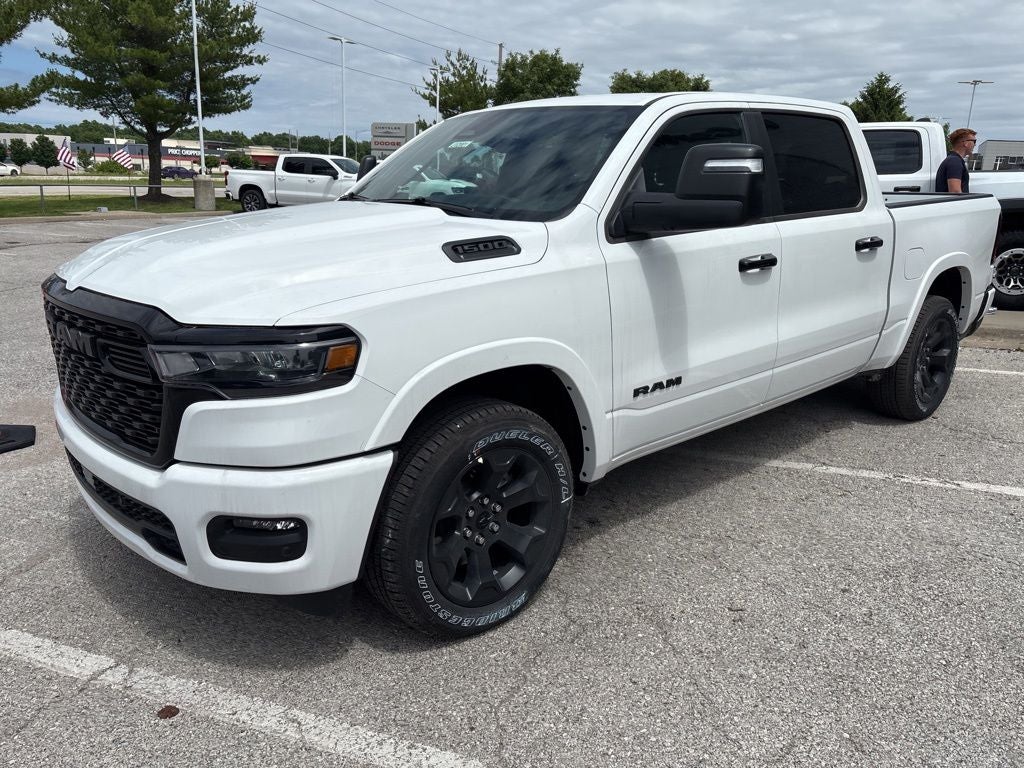 2026 RAM Ram 1500 RAM 1500 LONE STAR CREW CAB 4X4 5'7' BOX