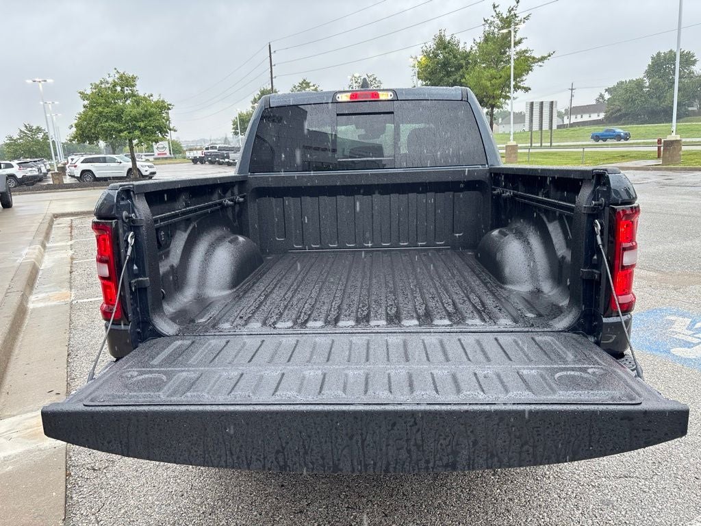 2026 RAM 1500 RAM 1500 WARLOCK CREW CAB 4X4 5'7' BOX