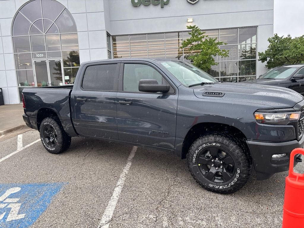 2026 RAM 1500 RAM 1500 WARLOCK CREW CAB 4X4 5'7' BOX