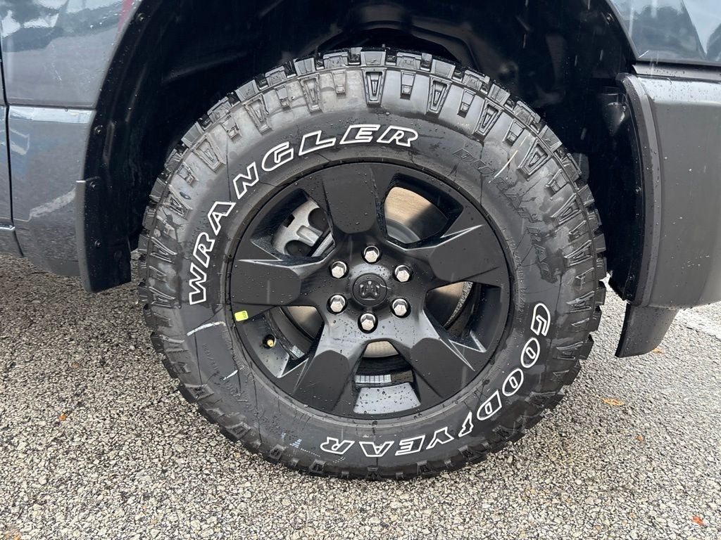 2026 RAM 1500 RAM 1500 WARLOCK CREW CAB 4X4 5'7' BOX