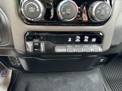 2026 RAM 1500 RAM 1500 WARLOCK CREW CAB 4X4 5'7' BOX