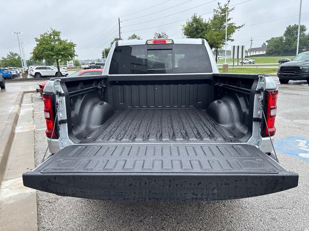 2026 RAM 1500 RAM 1500 WARLOCK CREW CAB 4X4 5'7' BOX